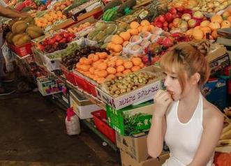 《嘿,姑娘!载我一程》：在爱丝图库里尽情畅游！