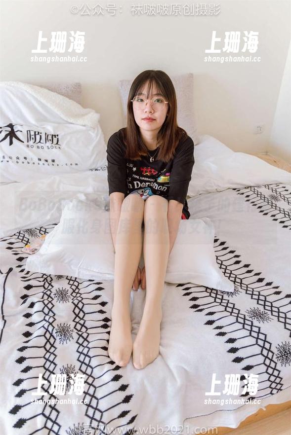 BoBoSocks袜啵啵 - 看！稚予的建行制服化身图库里的职场女神！
