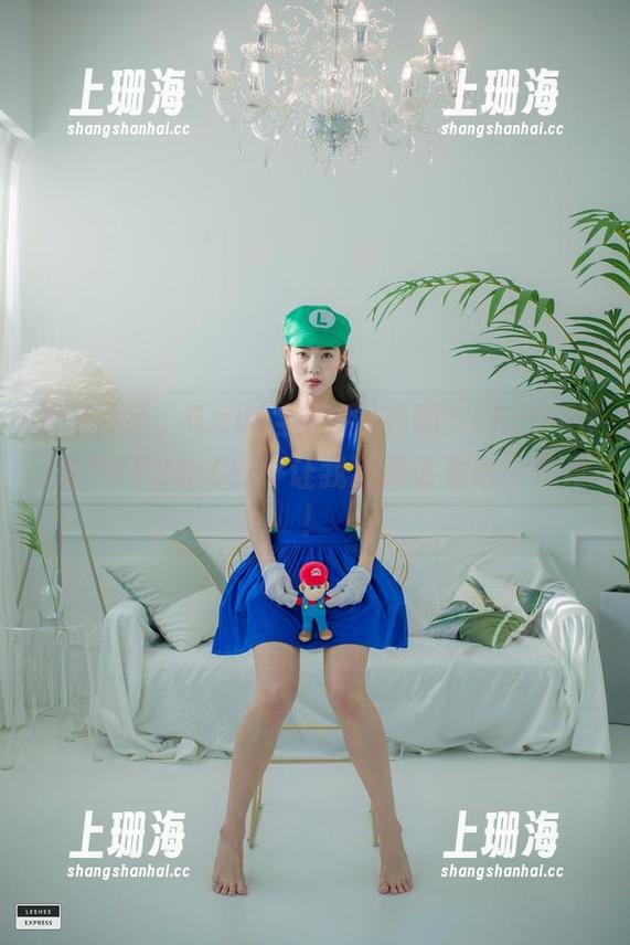 图包在手，G.su(全智秀)在哪？LEEHEEEXPRESS-LELV让我犹豫该看哪个角度！