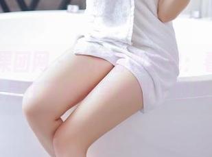 GIRLT果团网 – 私房瑜伽图包：看黄歆苑像是在跟我分享做饺子的秘密
