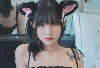 这一季，Hizzy(히지)的毛衣私房写真让我重新定义了‘舒适’！