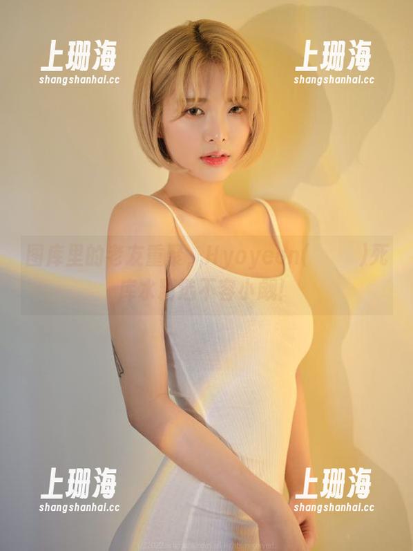 图库里的老友重聚，Hyoyeon(김효연)死库水精选不容小觑！