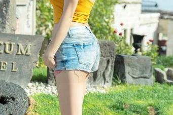 IMiss爱蜜社 – 高清写真里的莎莎Sasa，女神的捣蛋计划正在进行中…