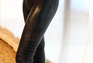 网络捆绑又怎样？ROSI写真集原图把你说的话留住。
