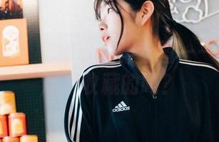 Sonson(손손)的水手服套图——是我该拿起来收藏的吗？