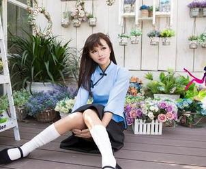 UGirls尤果网 – 李颜儿的自拍也能是女王的原图吗？等我想想