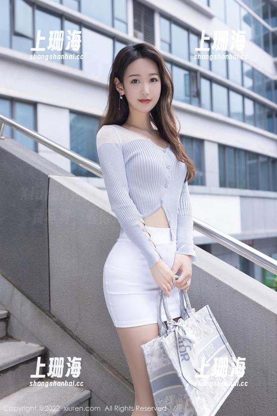 Xiuren秀人网 - 南初妹妹的连衣裙，免费写真，看得我都想请她喝奶茶了！