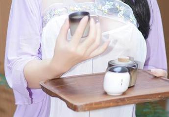 Xiuren秀人网 – 黑丝吊裙的高清之旅，图库中周慕汐fairy的撩人瞬间