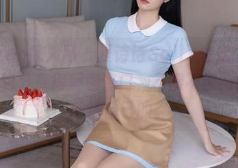 Xiuren秀人网 – 夏诗诗Sally注定能把JK图包分享得超级热门，不得不说她挺会营销自己的。
