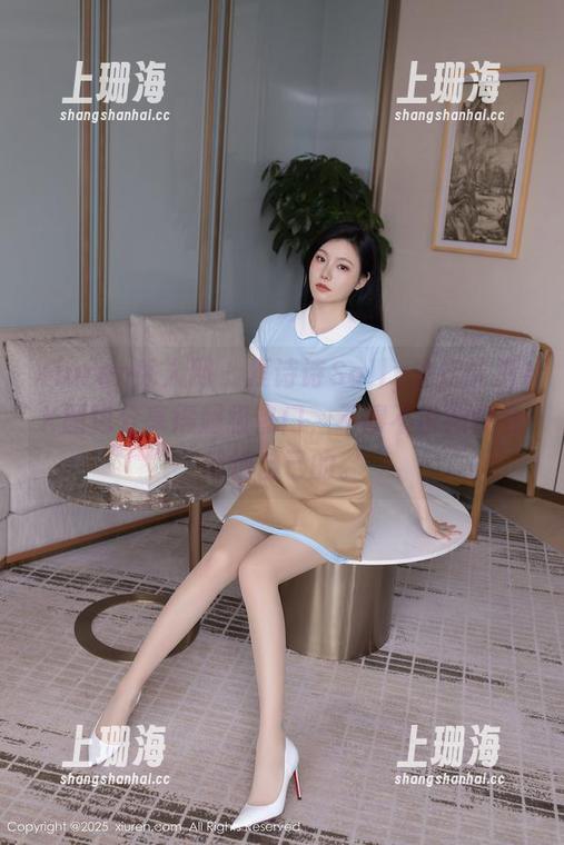 Xiuren秀人网 - 夏诗诗Sally注定能把JK图包分享得超级热门，不得不说她挺会营销自己的。