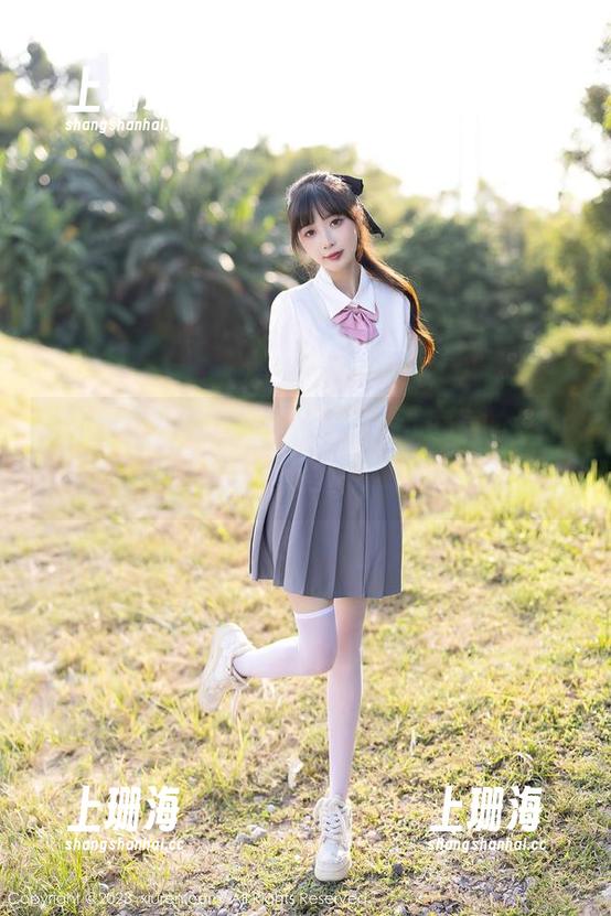 Xiuren秀人网 - 只需一点小逗逗的“制服”更新，美图性能分分钟上线！