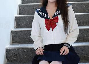 Xiuren秀人网 – 陆萱萱cecillia的丝袜写真，比上一杯奶茶还让人心痒痒！