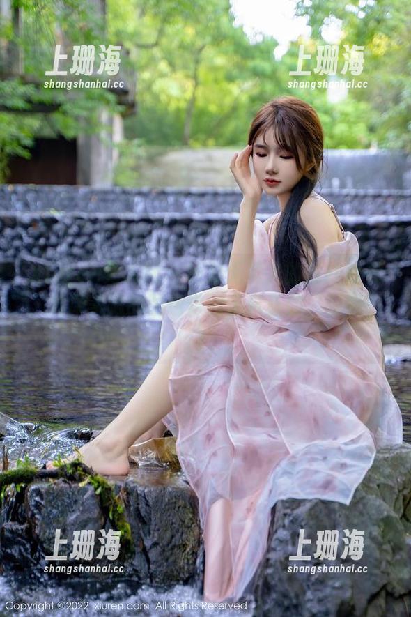 Xiuren秀人网-龙泽美曦 Xiuren秀人网 - 针对无圣光的婚纱时代,龙泽美曦的图包做到了真正的“轻奢”!