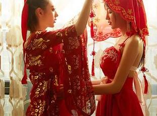YouMi尤蜜荟 – 娜依灵儿的泳衣写真——抓住夏天的尾巴，原图直击泳池自拍！