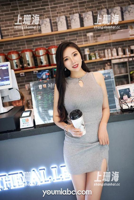 YouMi尤蜜荟 - 看！黄金宝儿的最新写真集里的兔女郎比巧克力还甜！