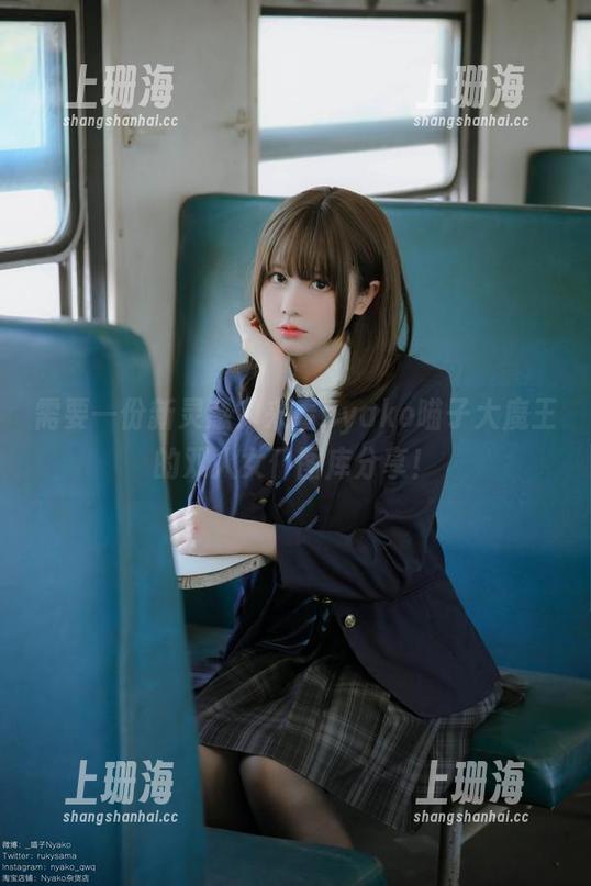 需要一份新灵感？来看nyako喵子大魔王的双人女仆图库分享！