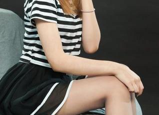 丽柜 – 合集里的司琪妹妹：每一张都让人不想停，真搞不懂怎么做到的…
