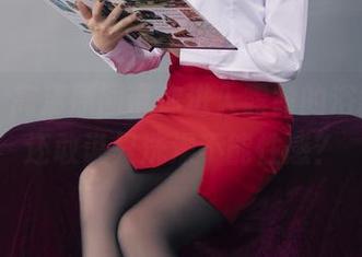 丽柜 – 高清原图带你进入露露的浴缸，谁还敢说只洗澡不能性感？