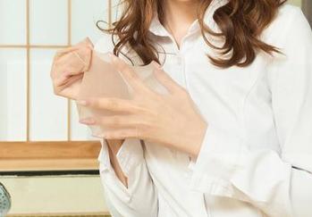 丽柜 – 看黄芬如何驾驭无圣光的美图，把清纯发扬光大，太有意思了吧！