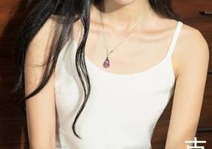 克拉女神 – 佳莹‘套装’全集，作品的本意藏在每个角落，好奇的私语
