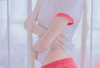 兔玩映画和服八重樱写真：越看越像那颗小红豆，哈哈，脑洞太大