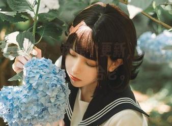 凛子酱的礼服，这是个更新，想想今天的风都很适合它。