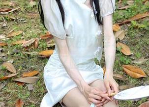 初夏女神 – 看！双双的死库水合集，分享这些看似普通又暗藏玄机的时刻。