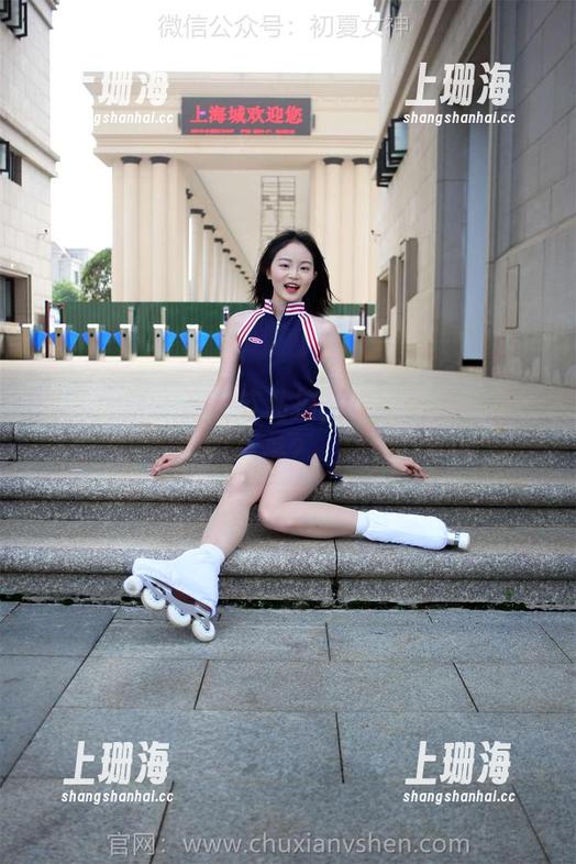 初夏女神 - 万圣节私拍，柒柒玩得不亦乐乎？