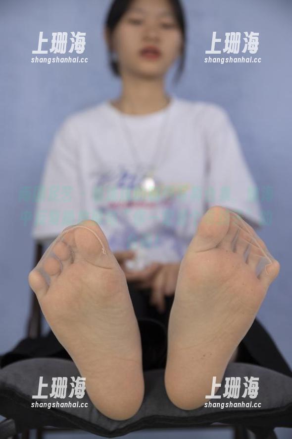 南国足艺-沫沫 南国足艺 - 看沫沫的制服写真合集,脑海中反复播放那句“你一定是个乖孩子”的台词!