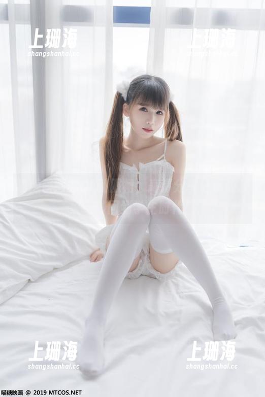 喵糖映画的OL制服裙，高清分享让你的想象一秒回到学生时代！