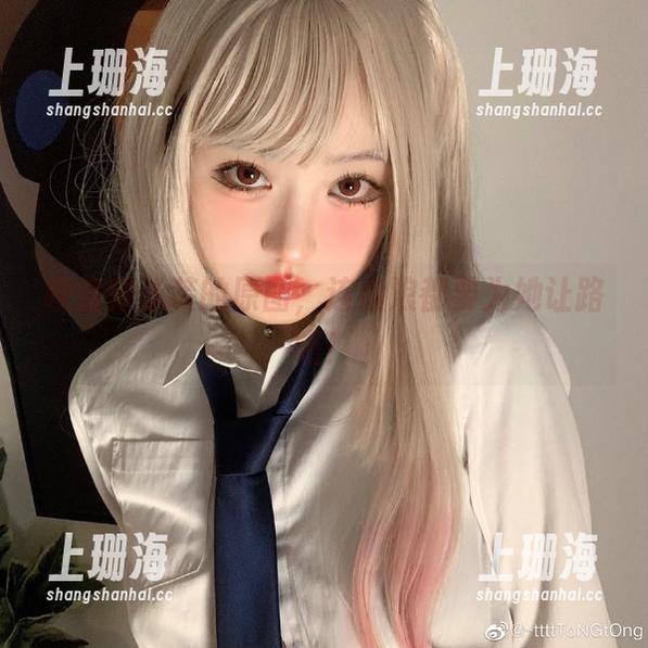 嘎潼穿泳装的原图，连海浪都要为她让路吧！