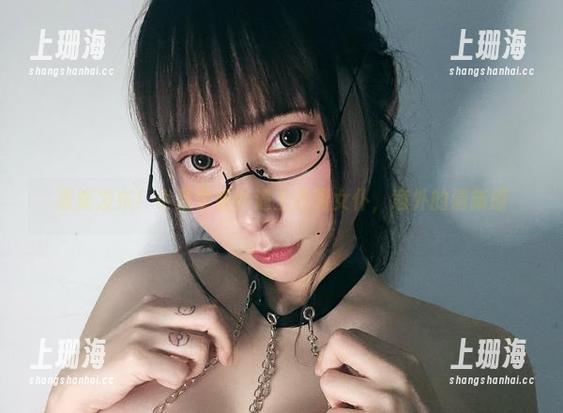 最新发布！小泉学姐吖遇上透明女仆，意外的清新感