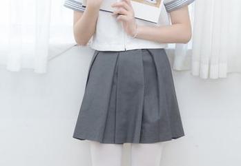 少女秩序 – 鹿可在线图集，女神的每个姿态都让人想多看几眼。