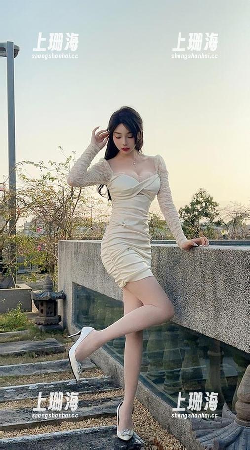 徐莉芝 微密圈 - 吊带新偶像徐莉芝:最新美图,你敢不点赞吗?