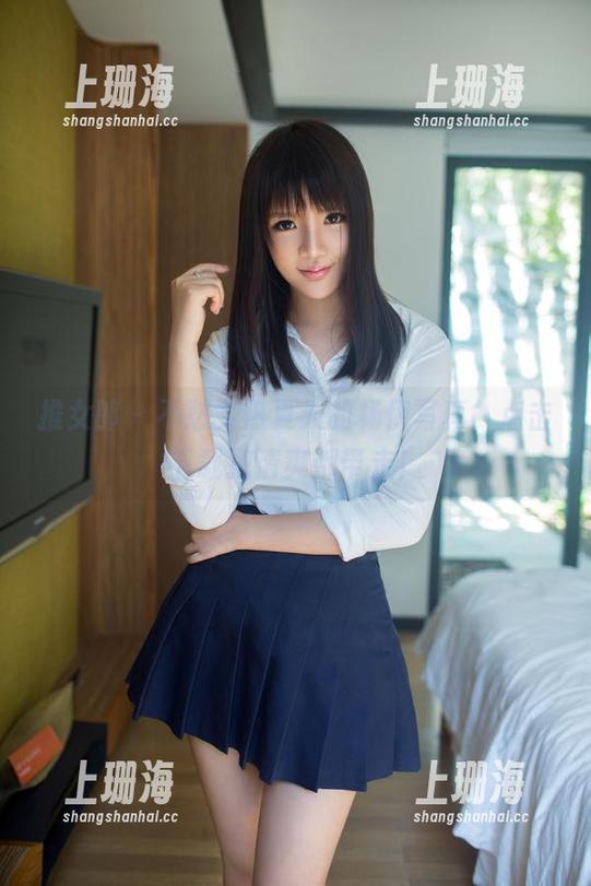 推女郎 - 不愁炙热夏天的杨伊写真，点击下载把清爽都带走！