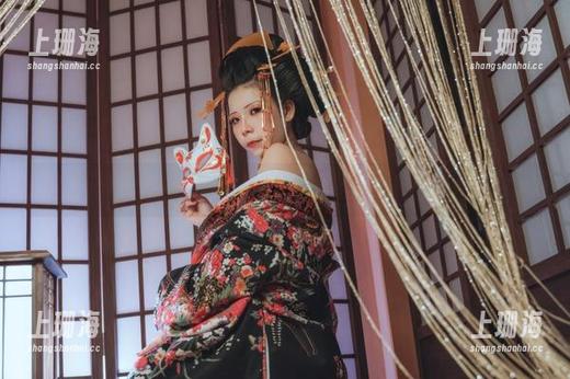 无颜小天使wy今天戏水，你下载的美图会是哪个？