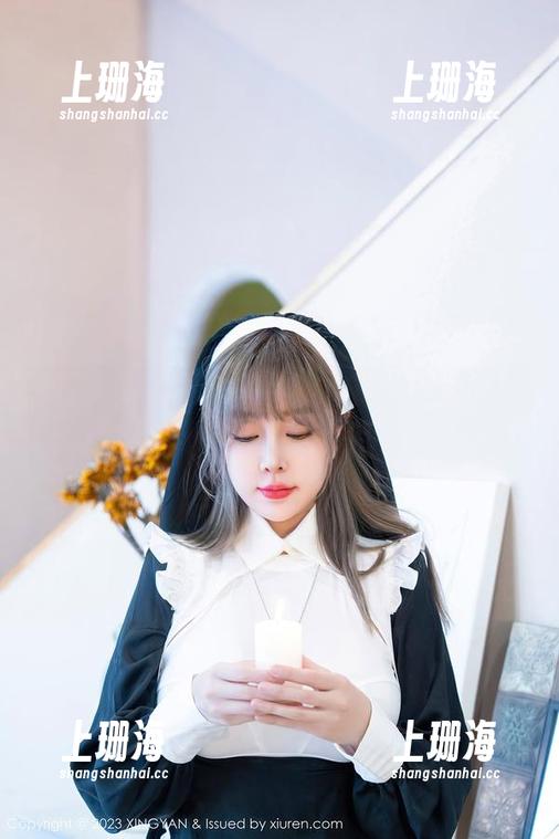 星颜社 - 不看何晨曦的美脚图库，你会后悔，果然有点色