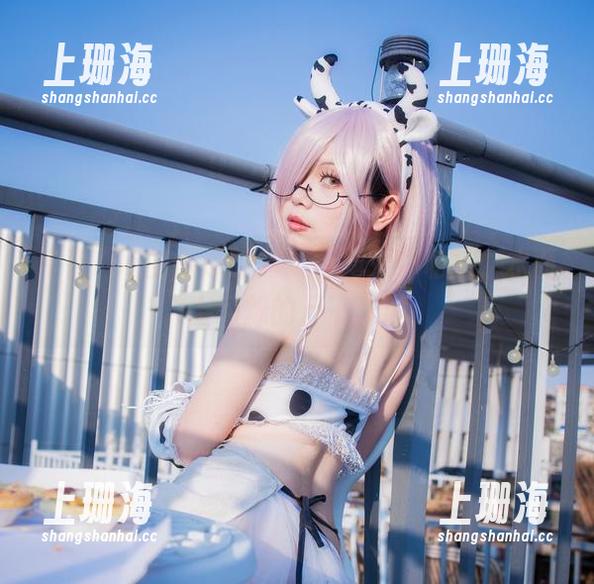 末夜787的游泳时光：蕾姆女仆私拍，水面上闪烁的万千涟漪
