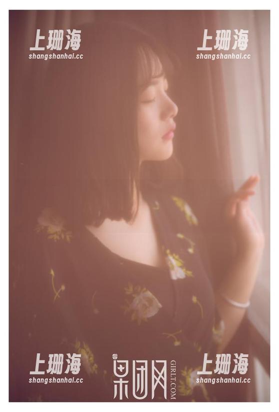 果团网 - 王语纯私拍：修女的好日子，或者说是坏日子？