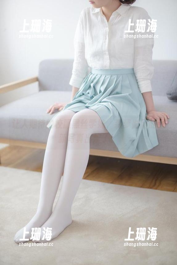 森萝财团 让人期待的校服黑丝学妹,森萝财团的最新写真出炉了!