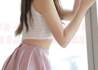 模范学院 – 杨可可coco和她的和服原图，完全是我今天的焦点，心思乱了套！