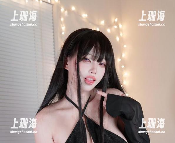 伊布大驾光临，狐洛洛子的写真竟然让月亮都照亮了！是我眼问题吗？