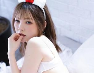 在白露Bululu的全套旅拍里，每一张都是自信的多重人格设定！