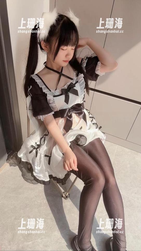 神沢永莉的作品：别看大姐姐啦，不然会变粉丝！