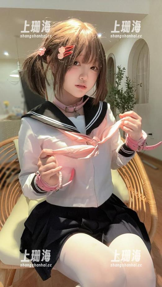 神沢永莉 问题是,神沢永莉的黄色吊带睡衣兔兔想让人看几遍,图包适合慢慢品味吗?