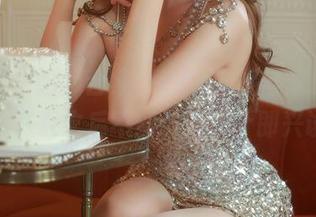 秀人网 – 婚纱合集，Egg尤妮丝式的温柔从容，下载之后不如自己来个即兴试穿？
