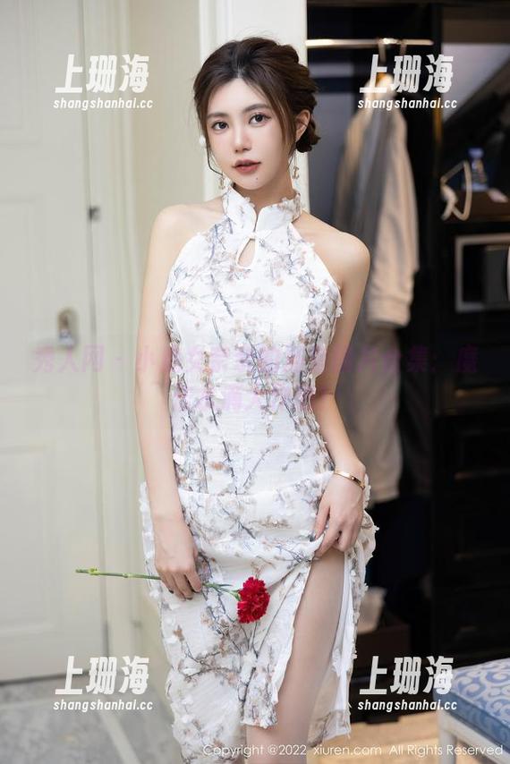 秀人网-小魔女奈奈 秀人网 - 小魔女奈奈的浴室图片合集:魔法水滴大作战!