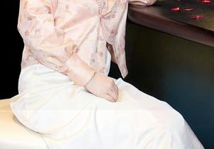 秀人网 – 作品里的岁小岁，不知不觉被这女仆风淘到沉沦
