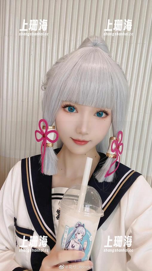 在宁静的六叠间，花兮_honoka的最新写真如清风拂面