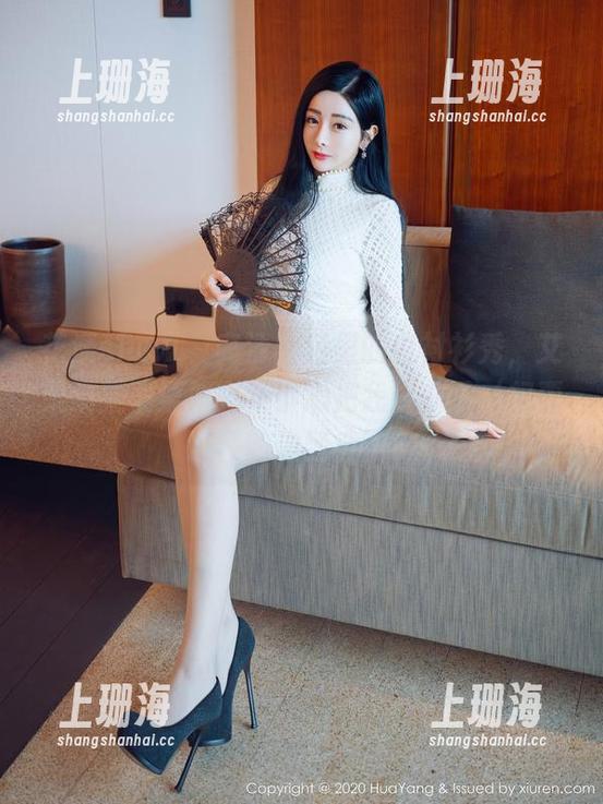 花漾show - 高清图包里的白衬衫秀，艾栗栗栗栗栗栗吖不小心把我变成了‘想要这件的追随者’！